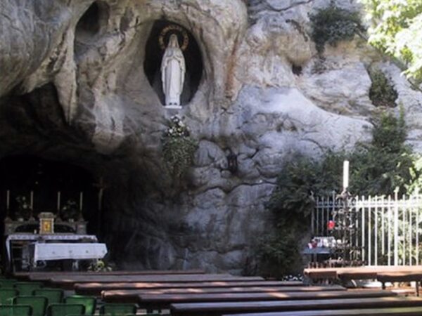 grotta di lourdes LOURDES dal 11 al 14 Settembre